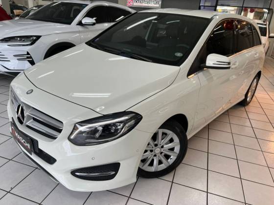 MERCEDES-BENZ B 200 1.6 TURBO 16V FLEX 4P AUTOMATIZADO MERCEDES-BENZ B 200 1.6 TURBO 16V FLEX 4P AUTOMATIZADO